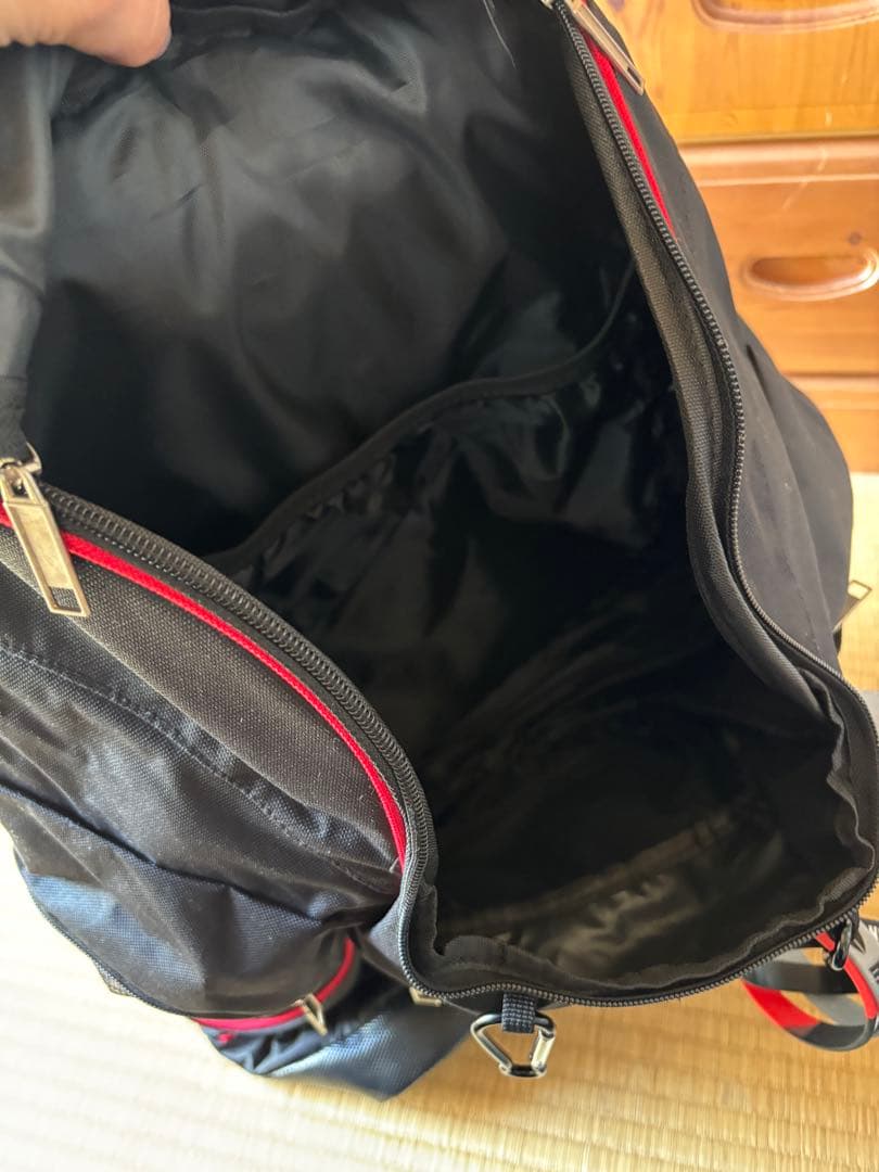 ラディカルフィットネス黒リュックサック　リストバンド３個おまけ！男女兼用！