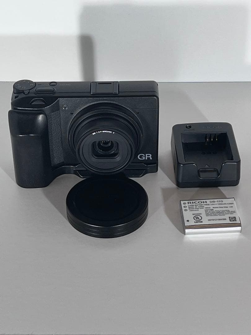 RICOH GR III コンデジ