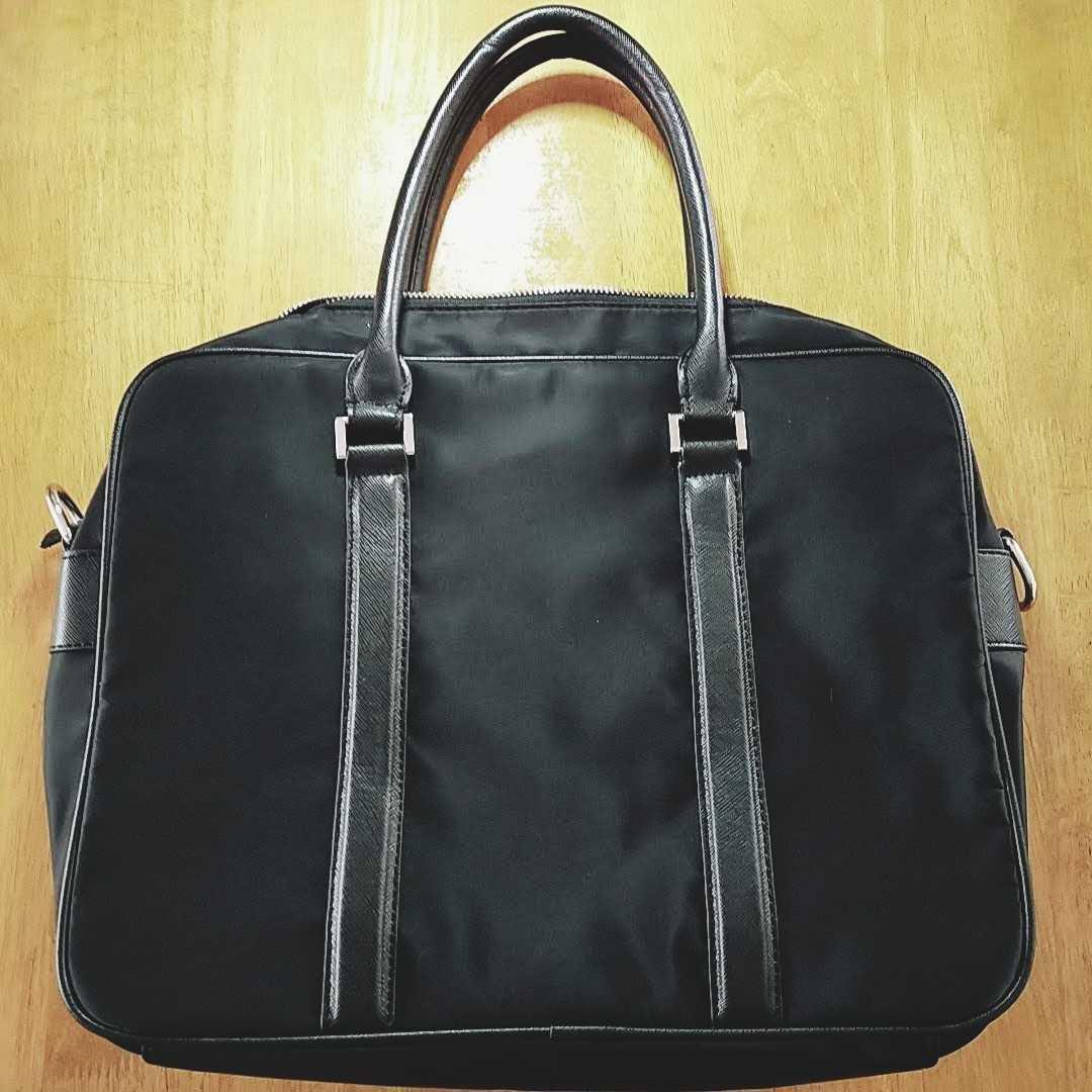 プラダ　PRADA　ビジネスバッグ　ブリーフケース　ブラック　黒　中古