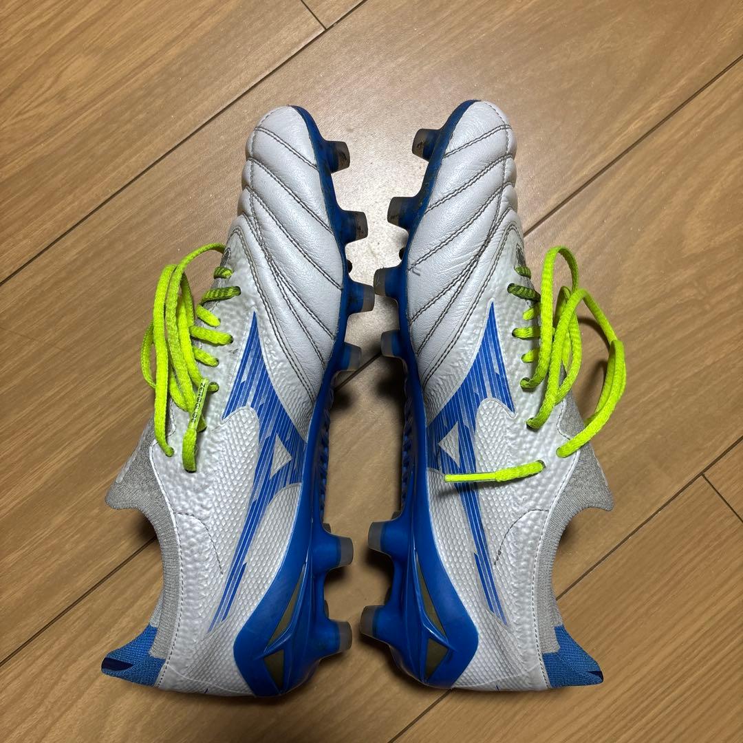 モレリアネオ4βeliteサッカーシューズ・スパイク ホワイト/ブルー