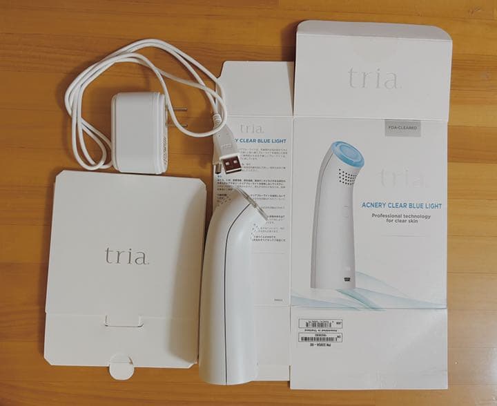 アクネリークリアブルーライト tria