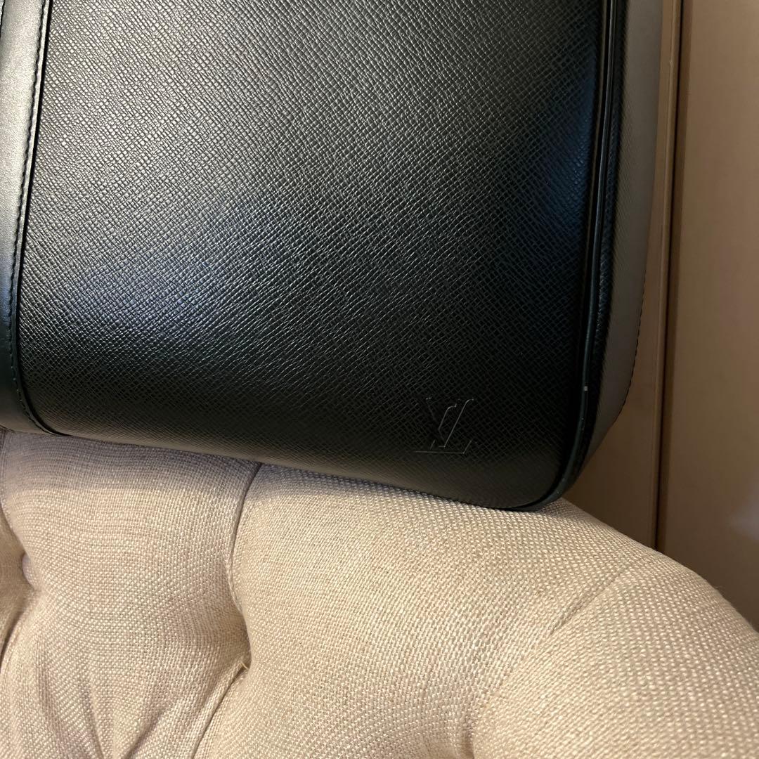 Louis Vuitton 旅行バッグ　ビジネス　モスグリーン