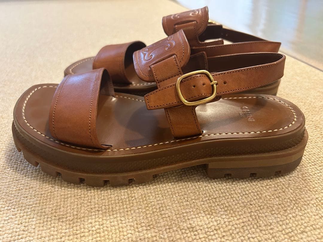 totomini  CELINE ブラウンレザーサンダル