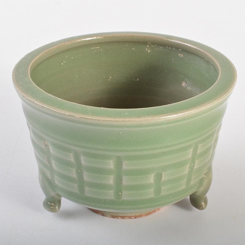 中国　龍泉窯青磁　刻線文三足香炉　C　R6715E