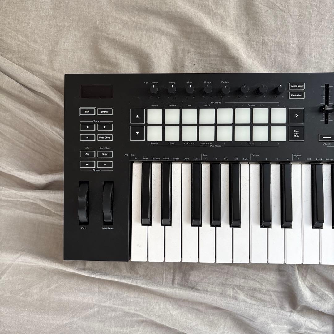 MIDIキーボード LAUNCHKEY 49 Novation