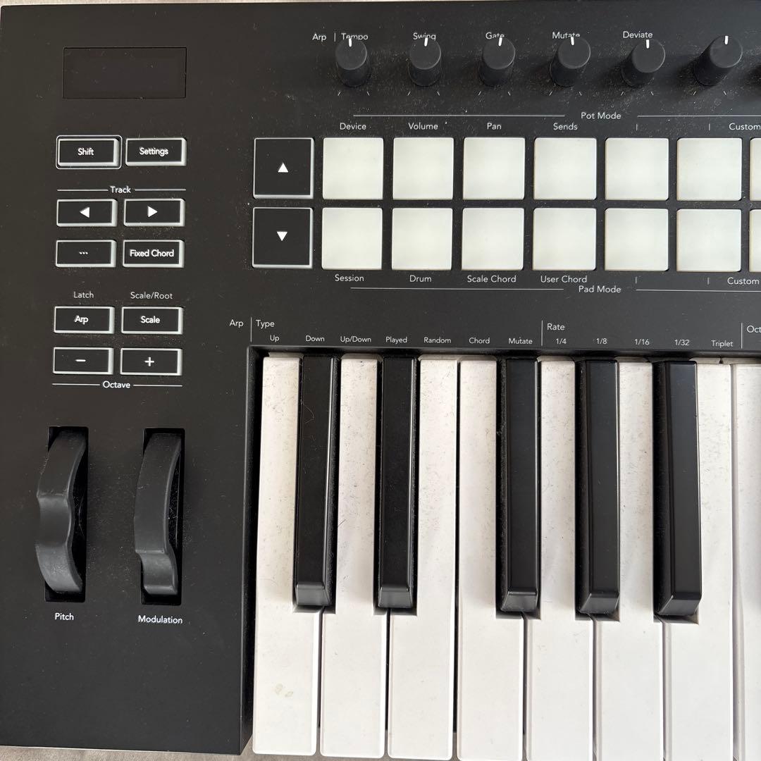 MIDIキーボード LAUNCHKEY 49 Novation