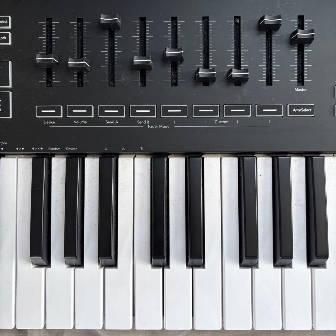 MIDIキーボード LAUNCHKEY 49 Novation