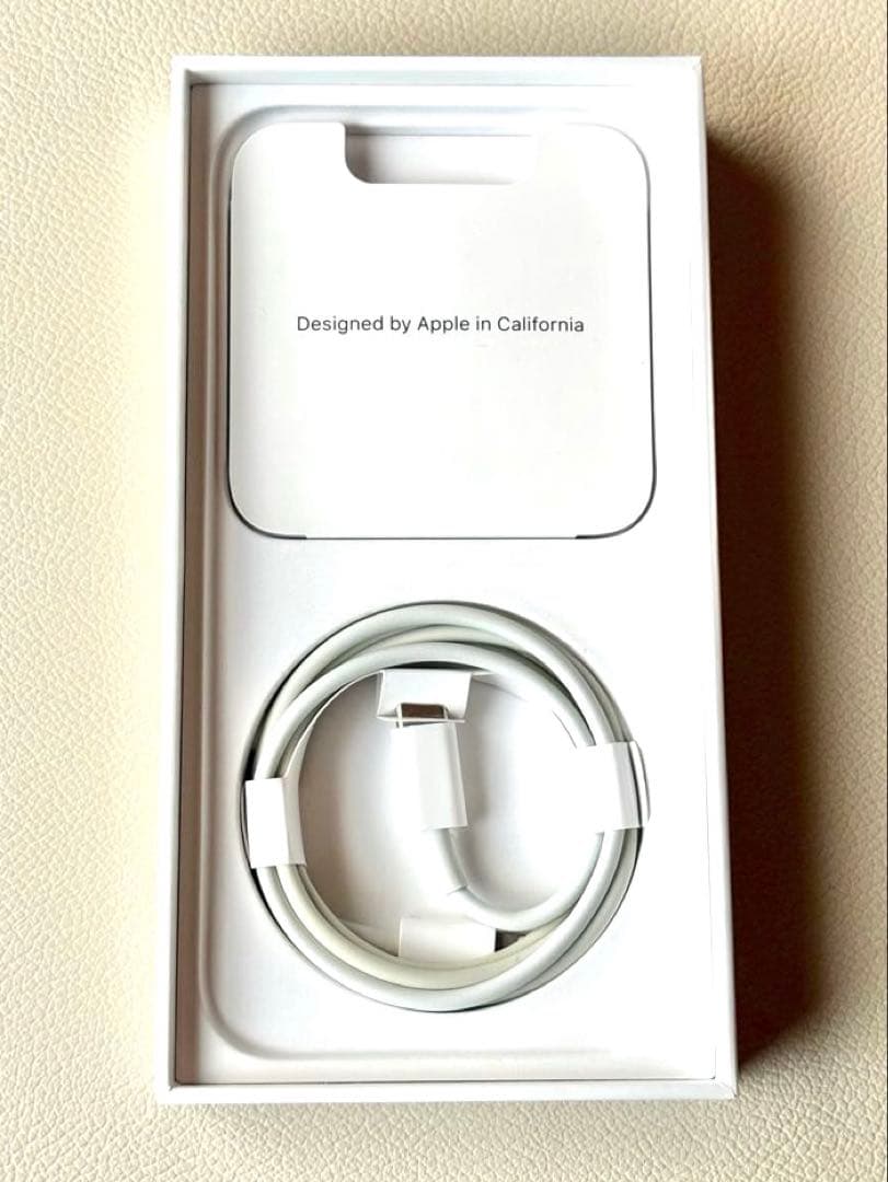 iPhone 13 256GB バッテリー100%