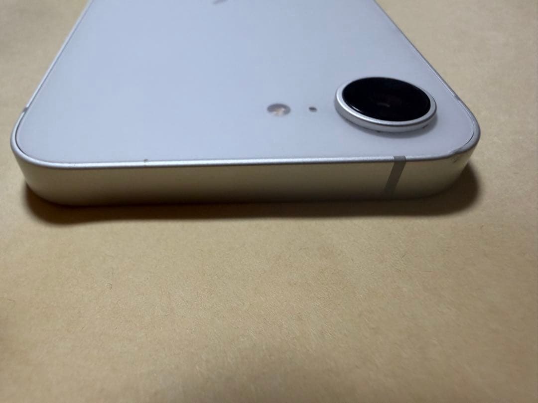 Apple iPhone16e 128GB ホワイト本体