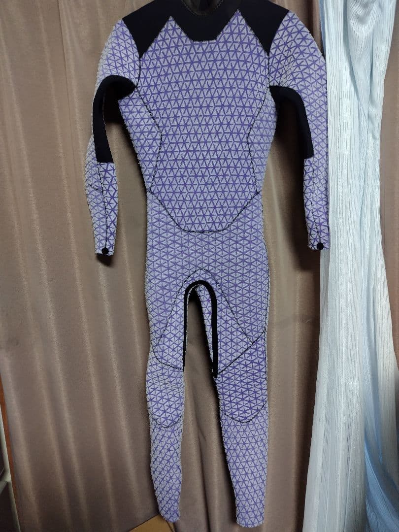 BILLABONG 3/3mmセミドライ ウェットスーツ　MLサイズ