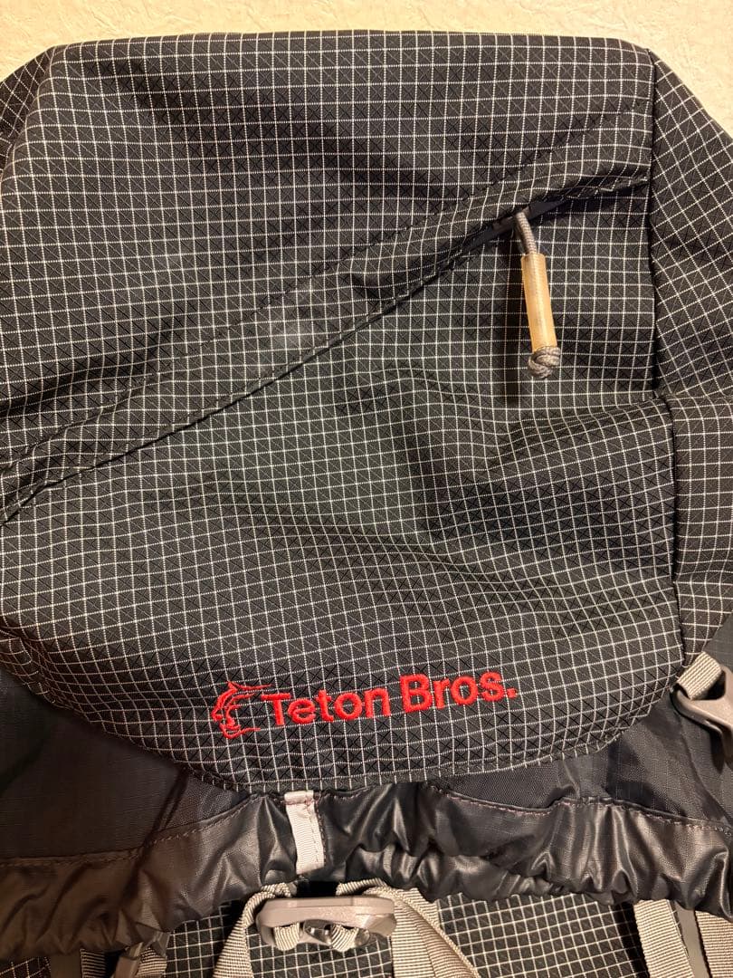 Teton Bros. 中型バックパック チェック柄