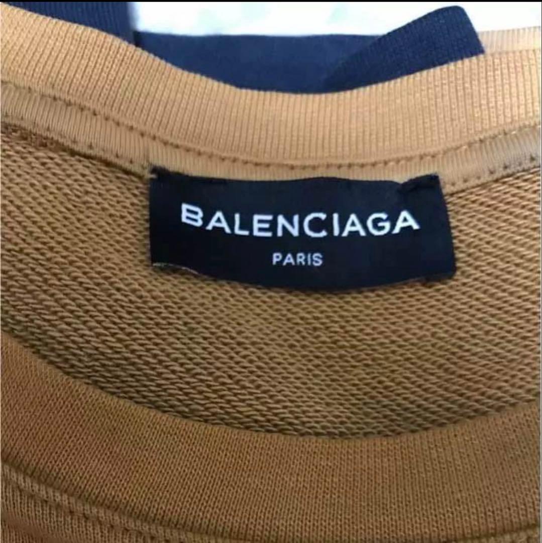 バレンシアガ ブリーチトレーナー