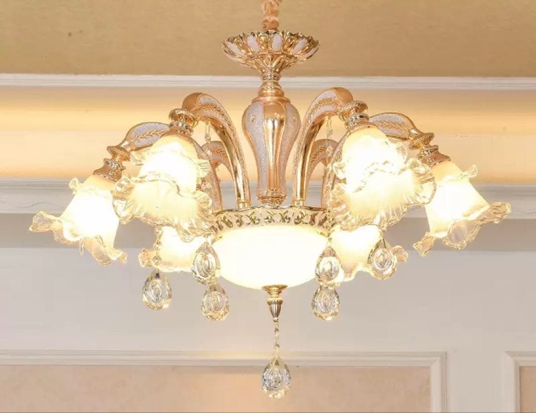 み*ん様 ゴールドクリアシャンデリア 6灯