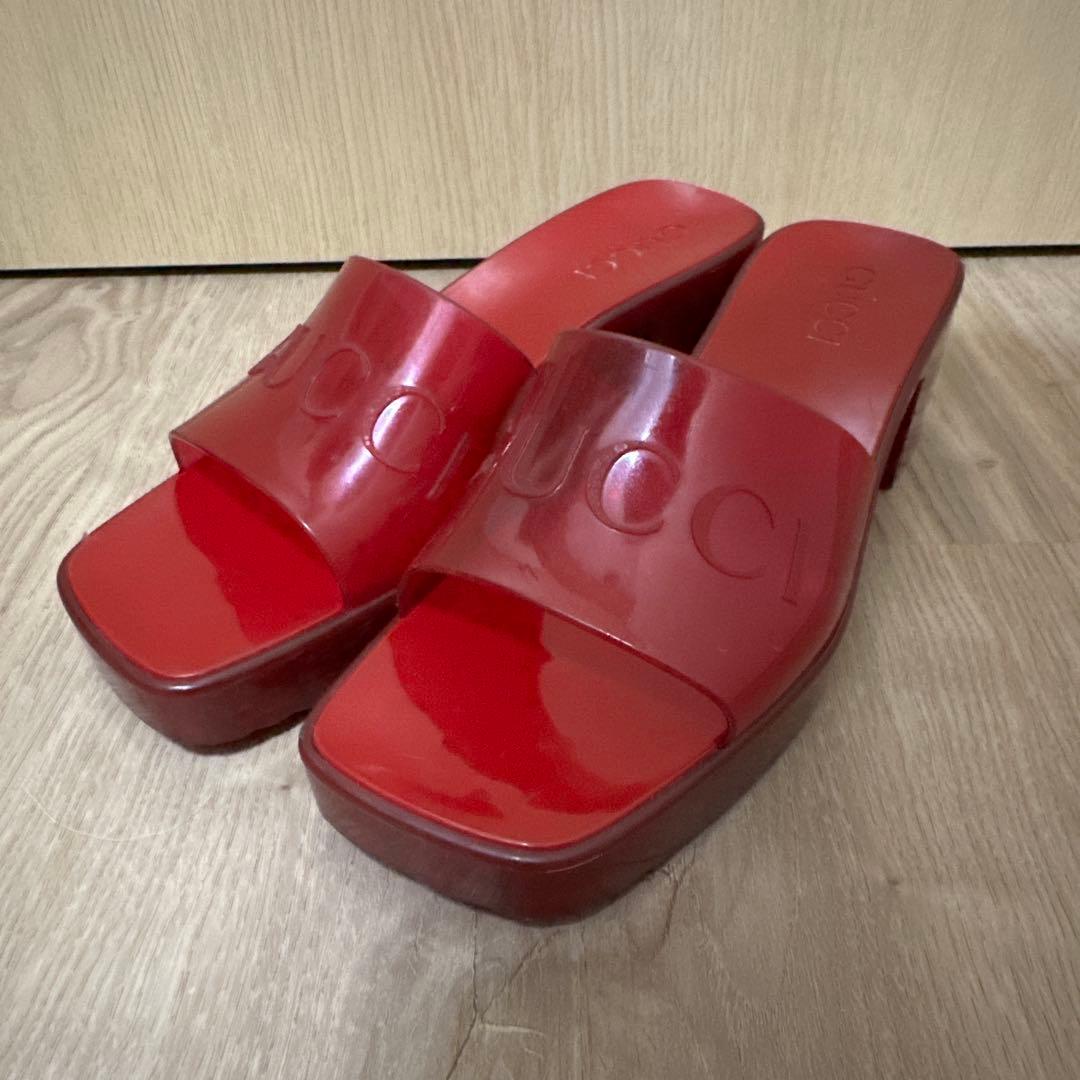 GUCCIラバーサンダル 37 レッド