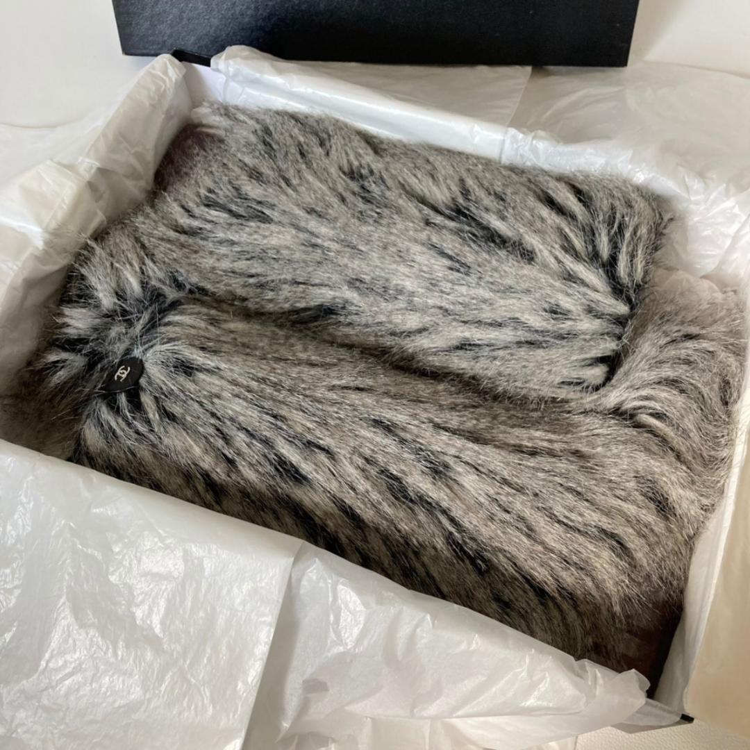 【新品未使用】 CHANEL シャネル ファンタジーファーブーツ グレー 希少