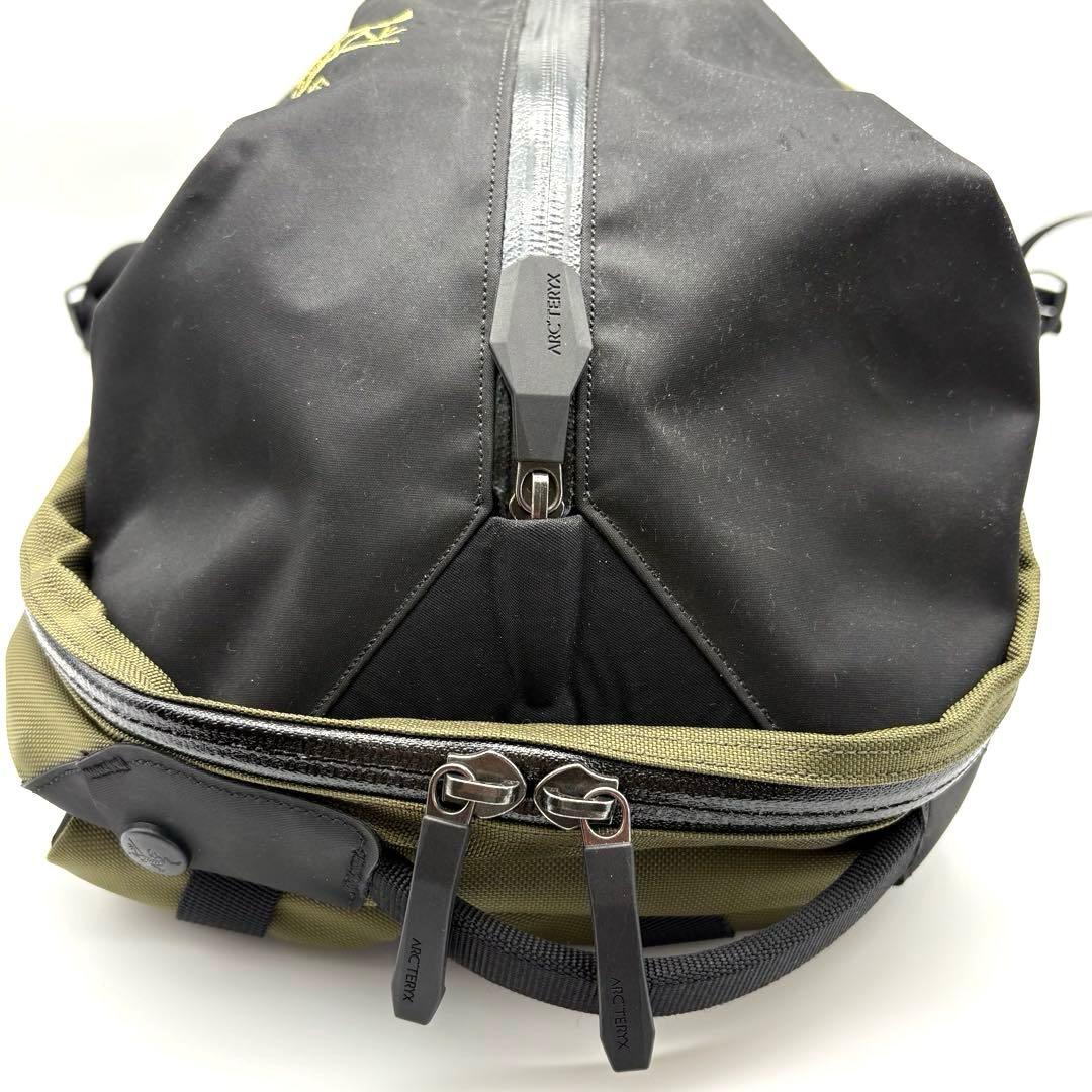 【希少カラー】アークテリクス⭐️アロー16⭐️リュック⭐️バックパック⭐️カーキ