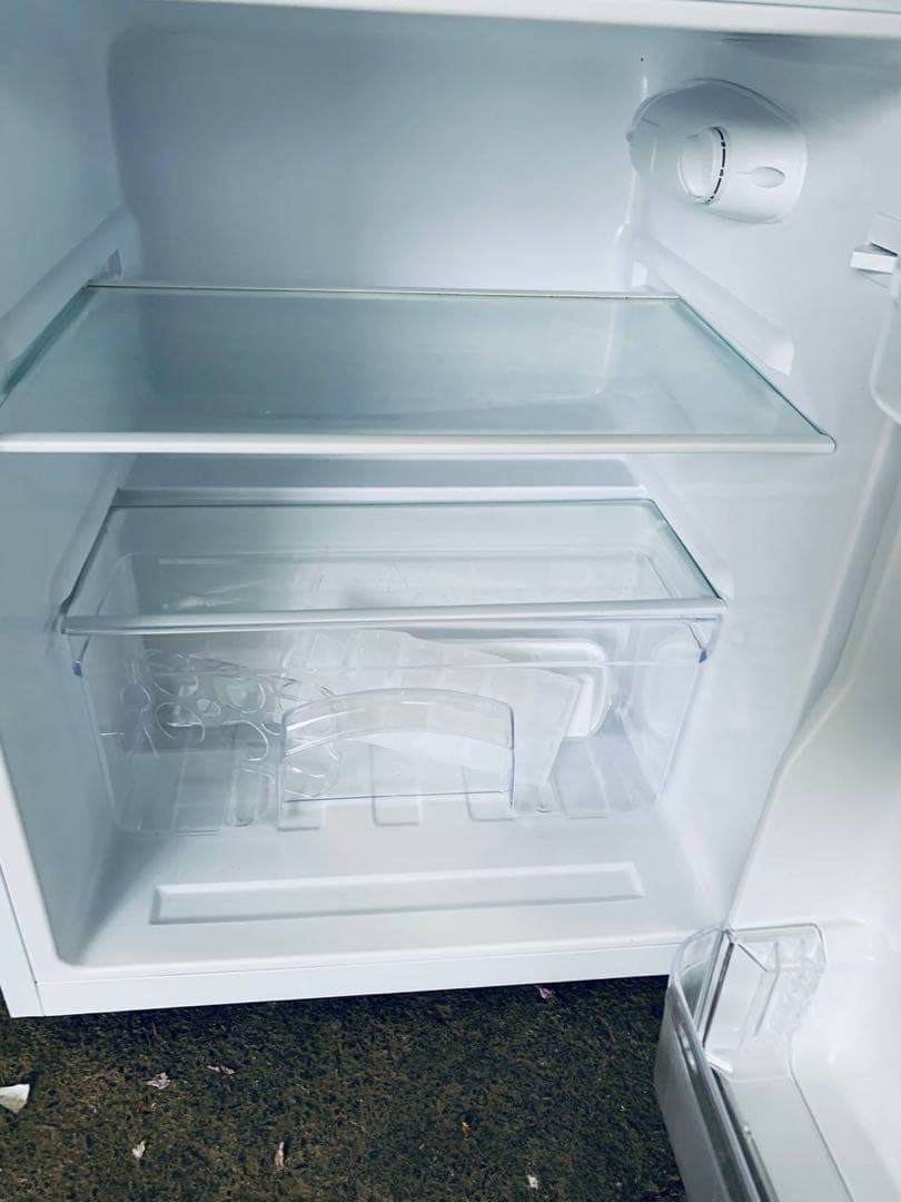 送料設置無料　TOSHIBA ノンフロン冷凍冷蔵庫 GR-U15BS