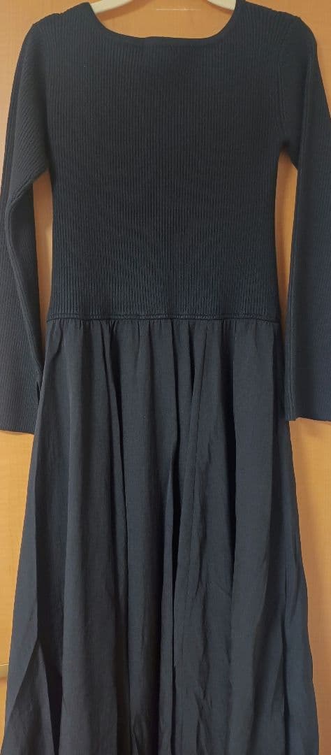 ココディール　ペタルヘムスカートドッキングニットワンピース