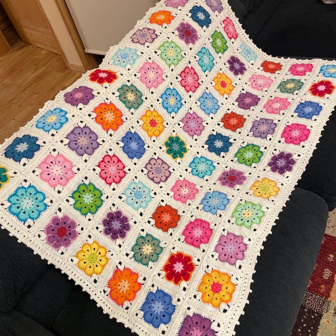 ハンドメイド　ブランケット　アフリカンフラワー　マルチカバー　コットン