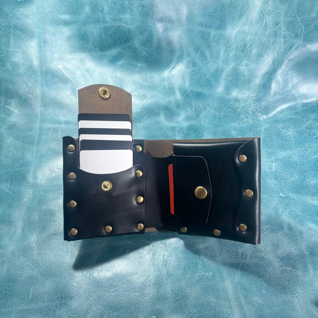 ハンドメイド　二つ折り　革財布　クロムエクセル　黒色　真鍮　cx-hw-000