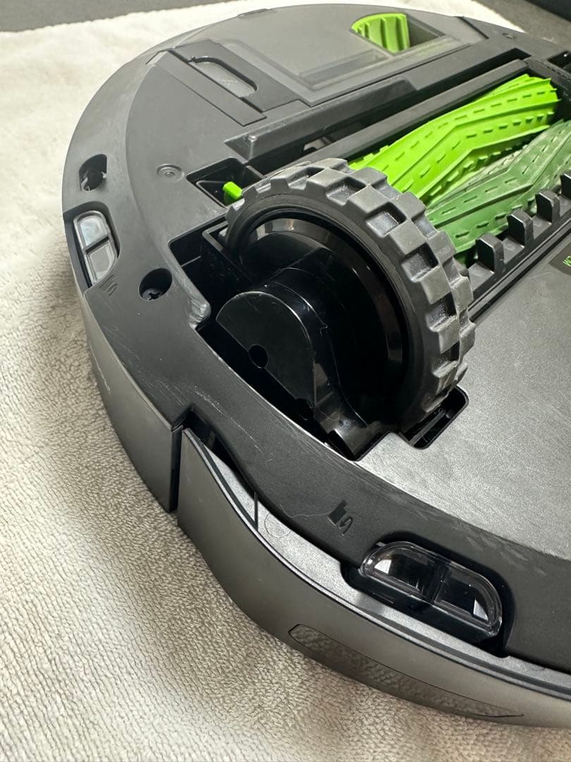 iRobot Roomba j7+ロボット掃除機