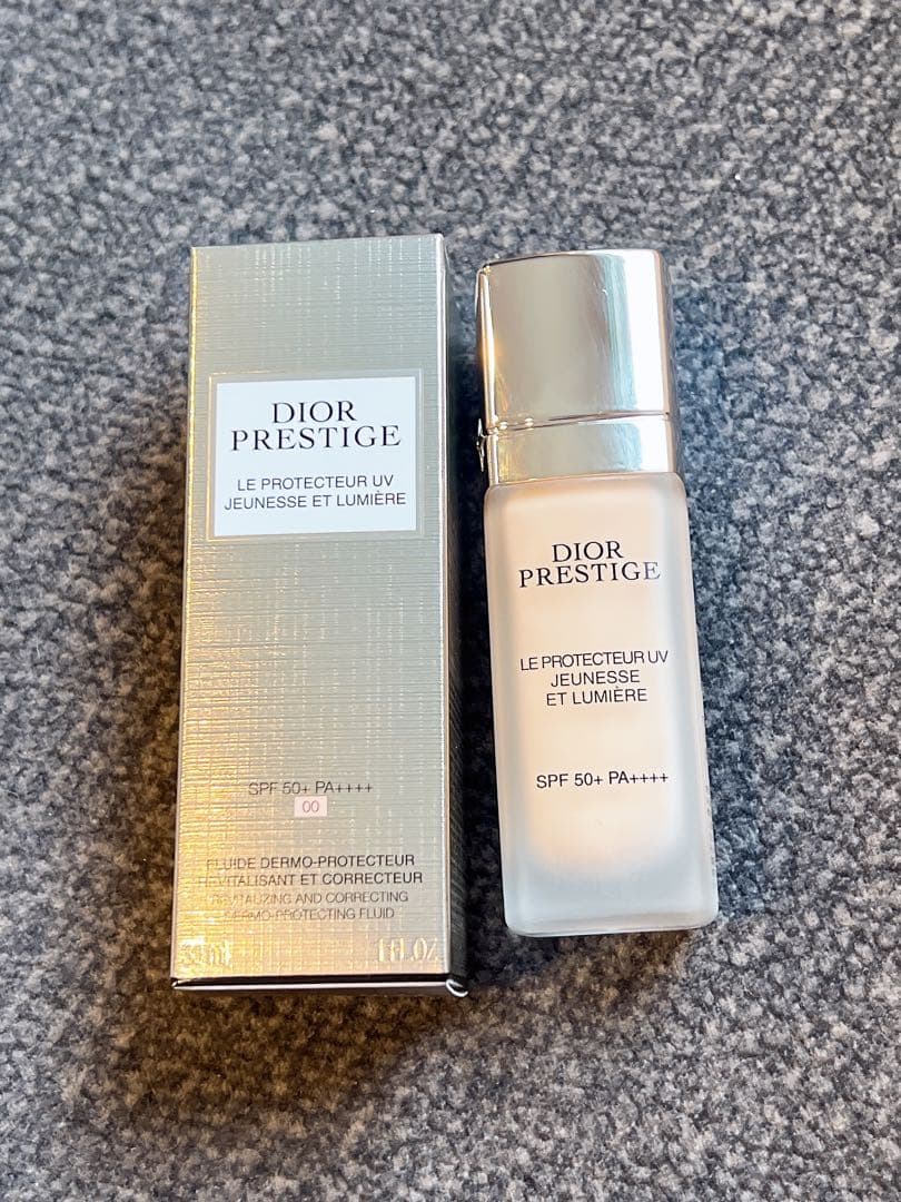 Dior プレステージ ホワイト ル プロテクターUVルミエールBB 00