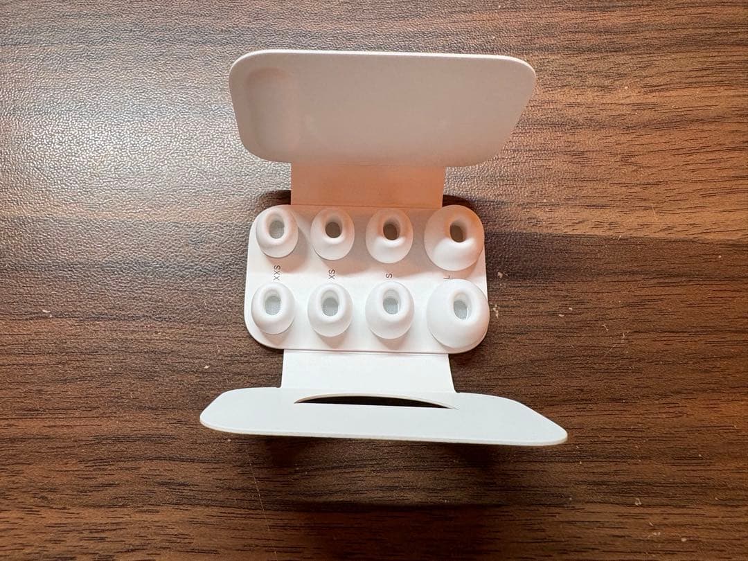 AirPods Pro3 ホワイト 右耳➕充電ケース付き