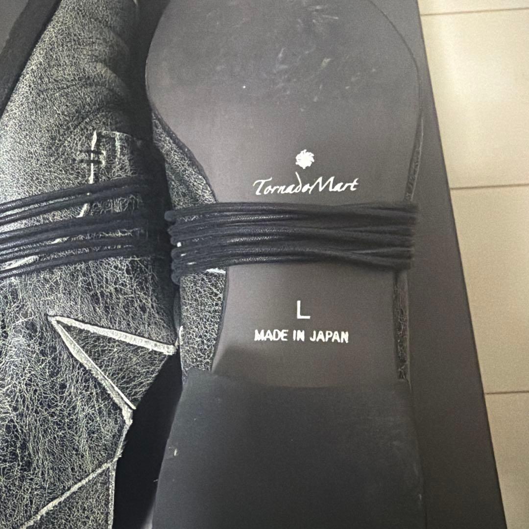 新品、未使用！トルネードマート　ループレースアップシューズ