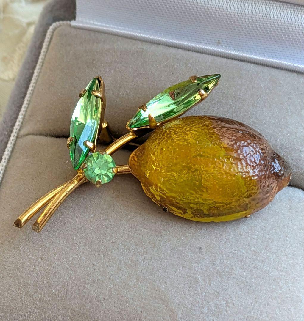 【訳あり】AUSTRIA製 フルーツガラス レモン ブローチ ヴィンテージ
