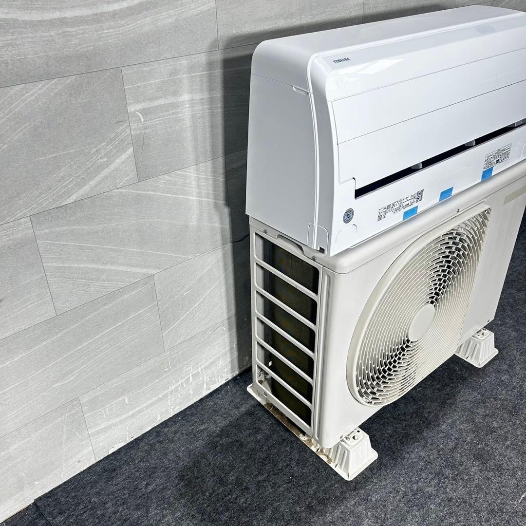室内機のみ 東芝 18畳用 ルームエアコン RAS-K562M d4920