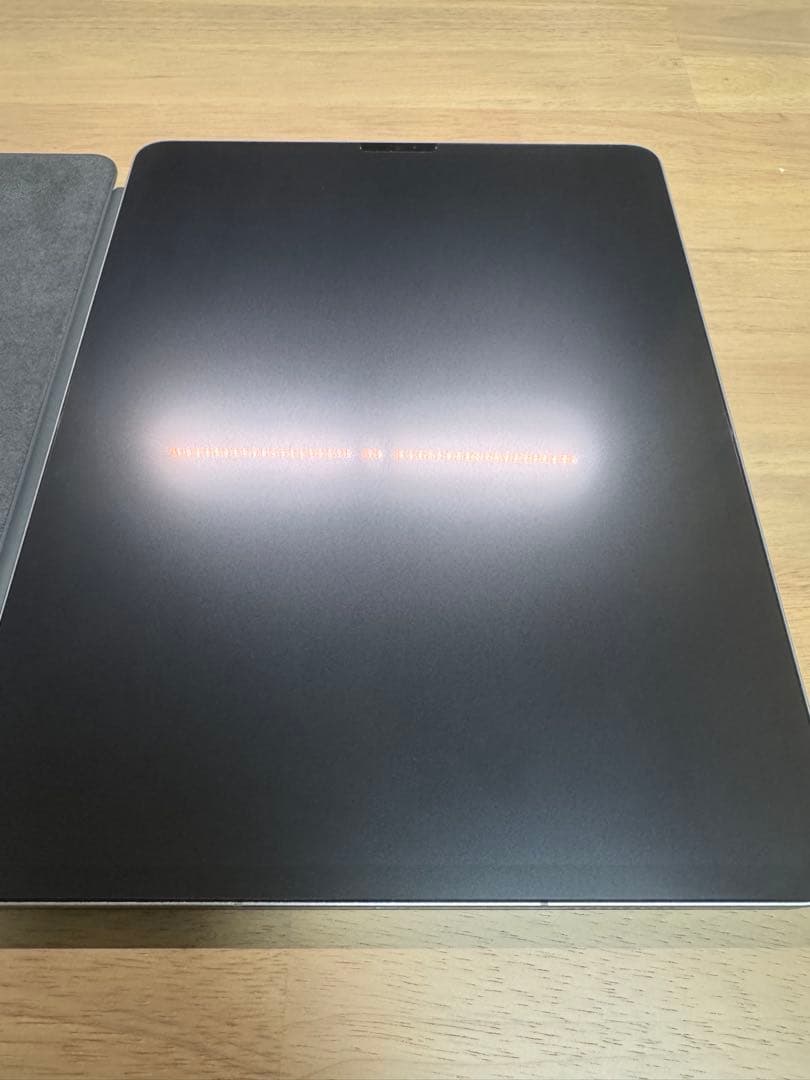 iPad Pro (M2) 12.9インチ セルラーモデル・ケース付き