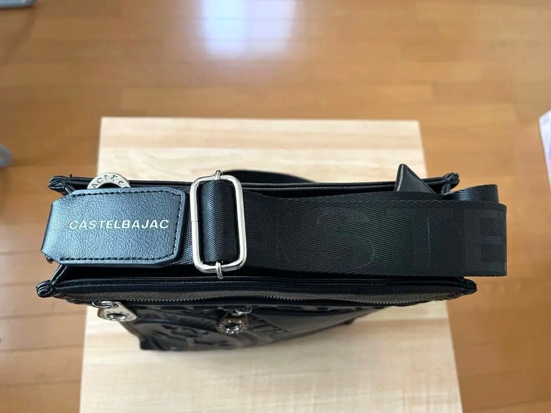 CASTELBAJAC ブラックレザーショルダーバッグ
