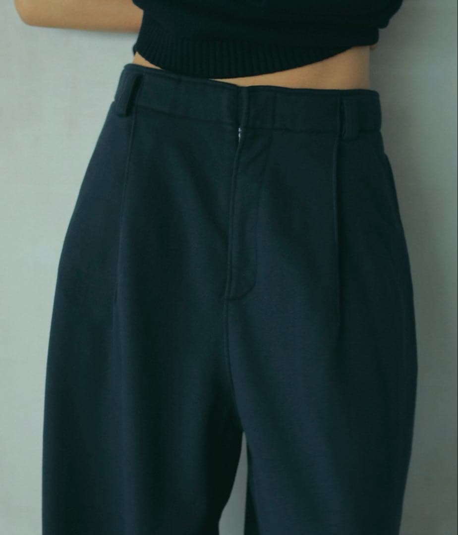 【ETRE TOKYO】スウェットタックパンツ/ネイビーM