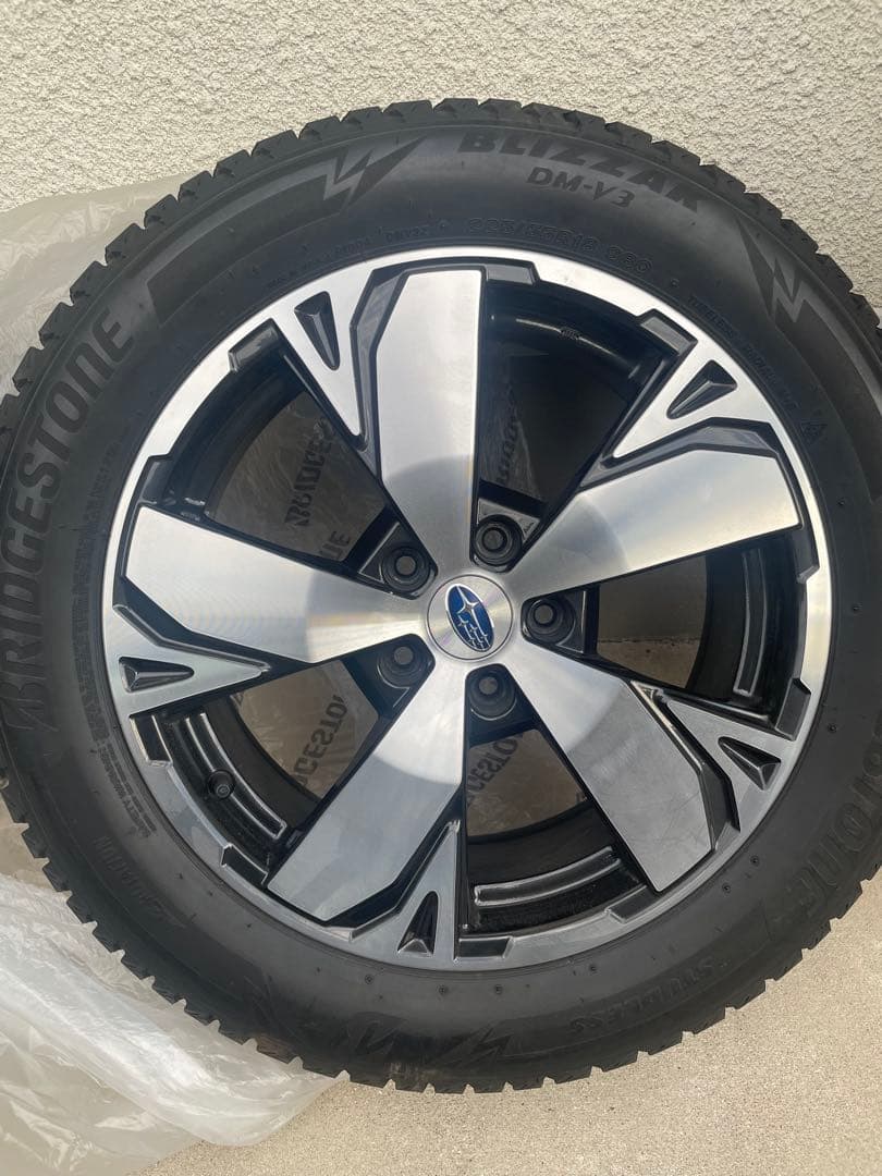 スタッドレスタイヤセット　スバル