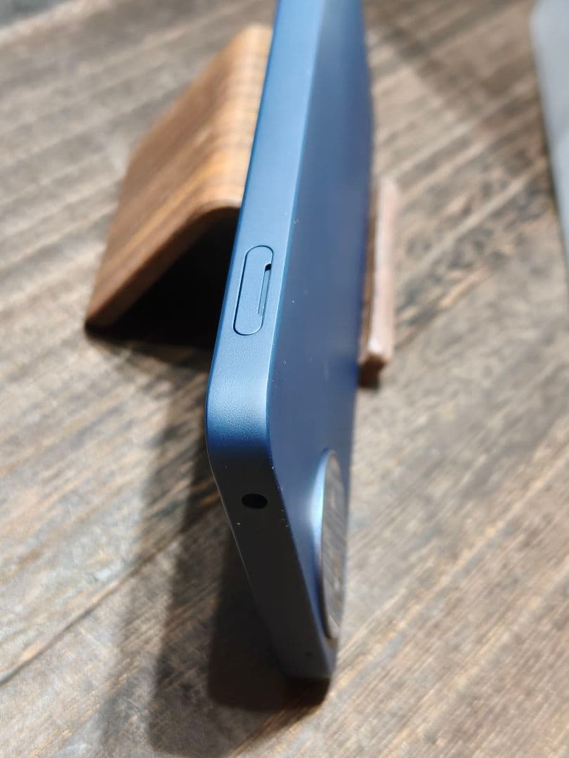 新品同様品 AQUOS wish4 A403SH SIMフリー スマホ