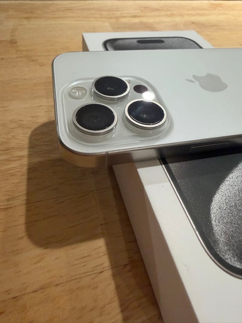 Apple iPhone 15 Pro スペースブラック 本体