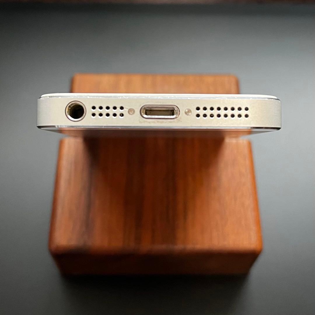 ✨バッテリー新品交換済✨Apple iPhone 5s Silver