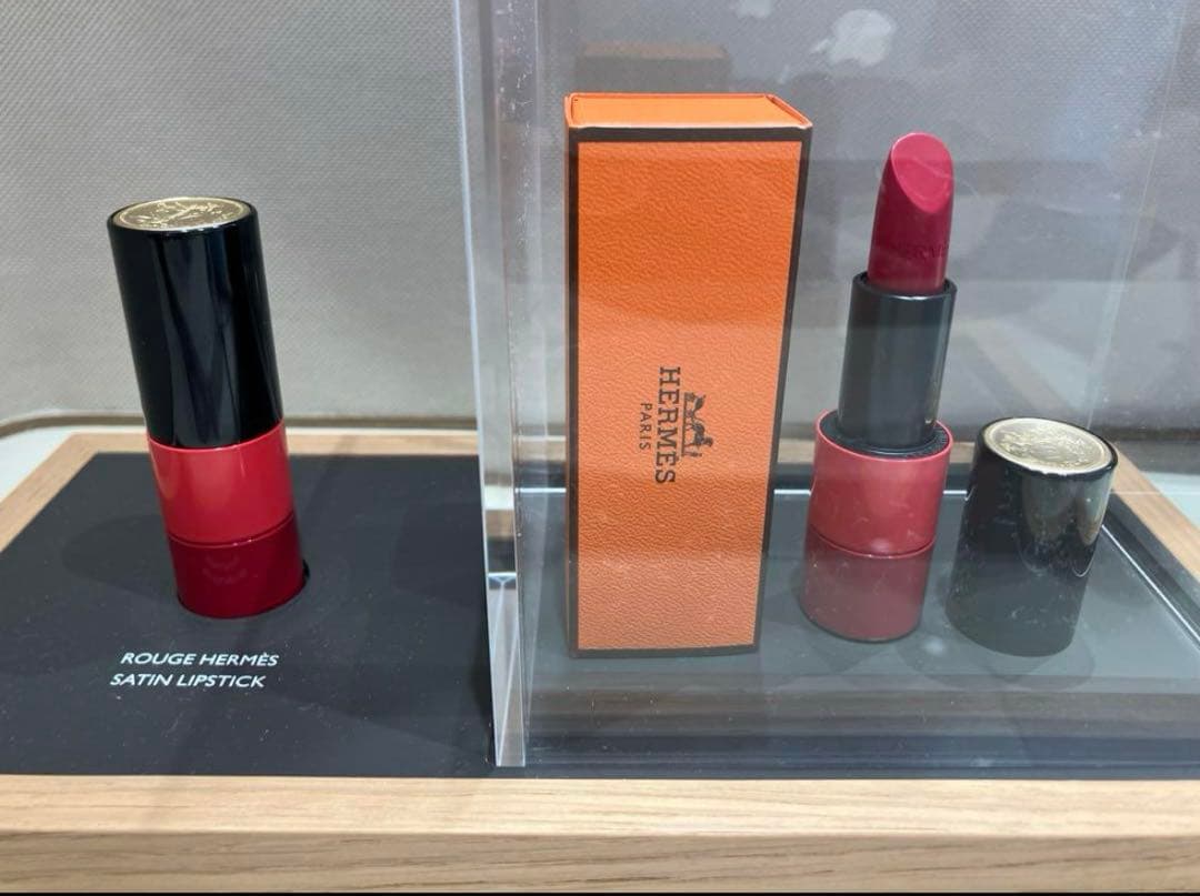 エルメスインカラー GINZA SIX 77 ルージュ・グルナード　口紅　最新作