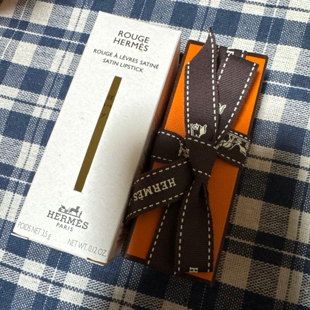エルメスインカラー GINZA SIX 77 ルージュ・グルナード　口紅　最新作