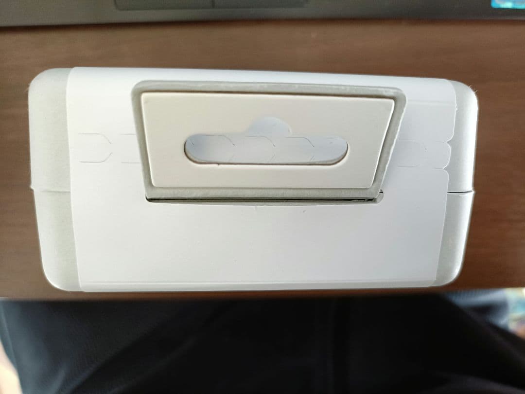 新品 ショックス ワイヤレスイヤホ SKZ-EP-000050 グレー