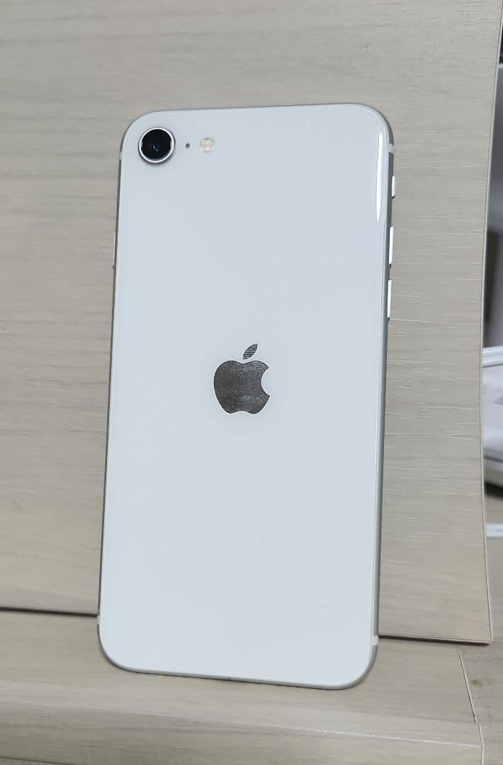 iphone se 第二世代 64GB