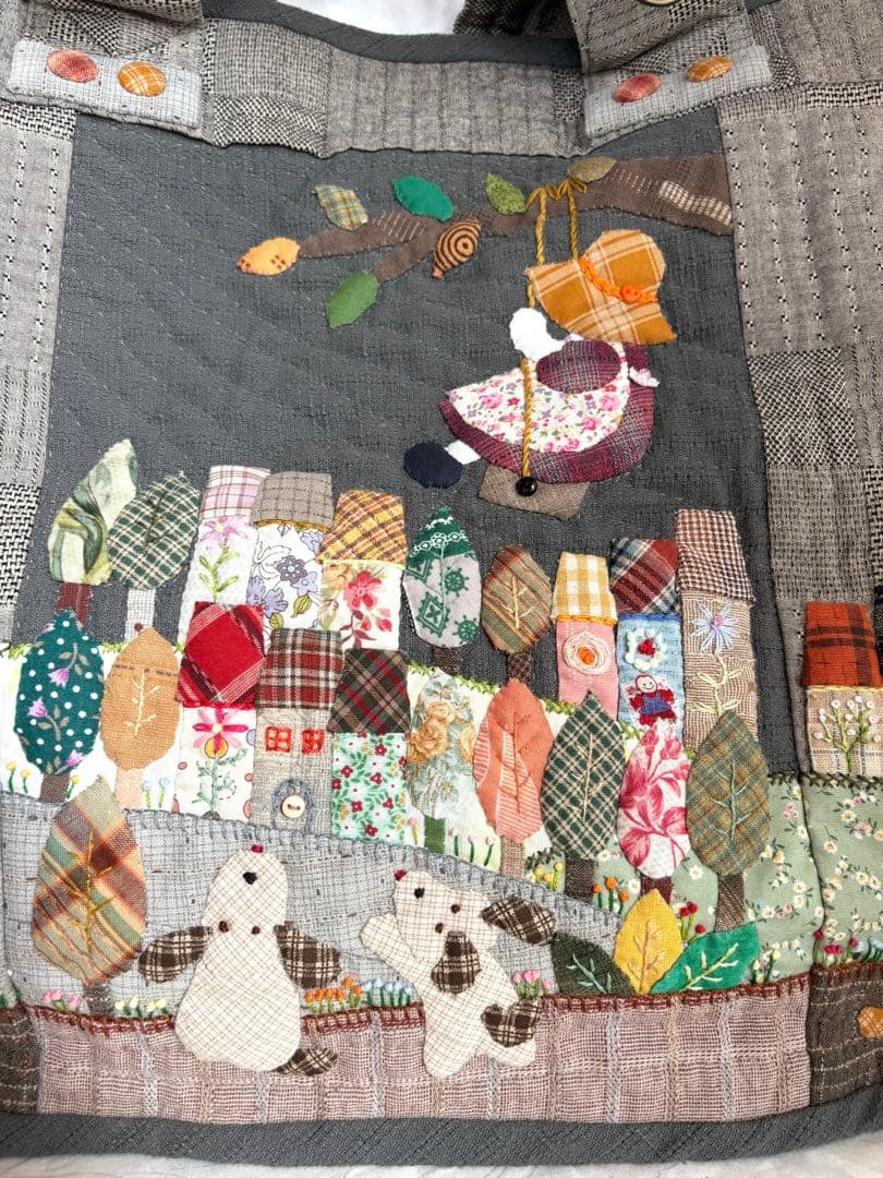 ハンドメイドパッチワーク　2way使い　大きめバック　ハウスと花とスー NO49