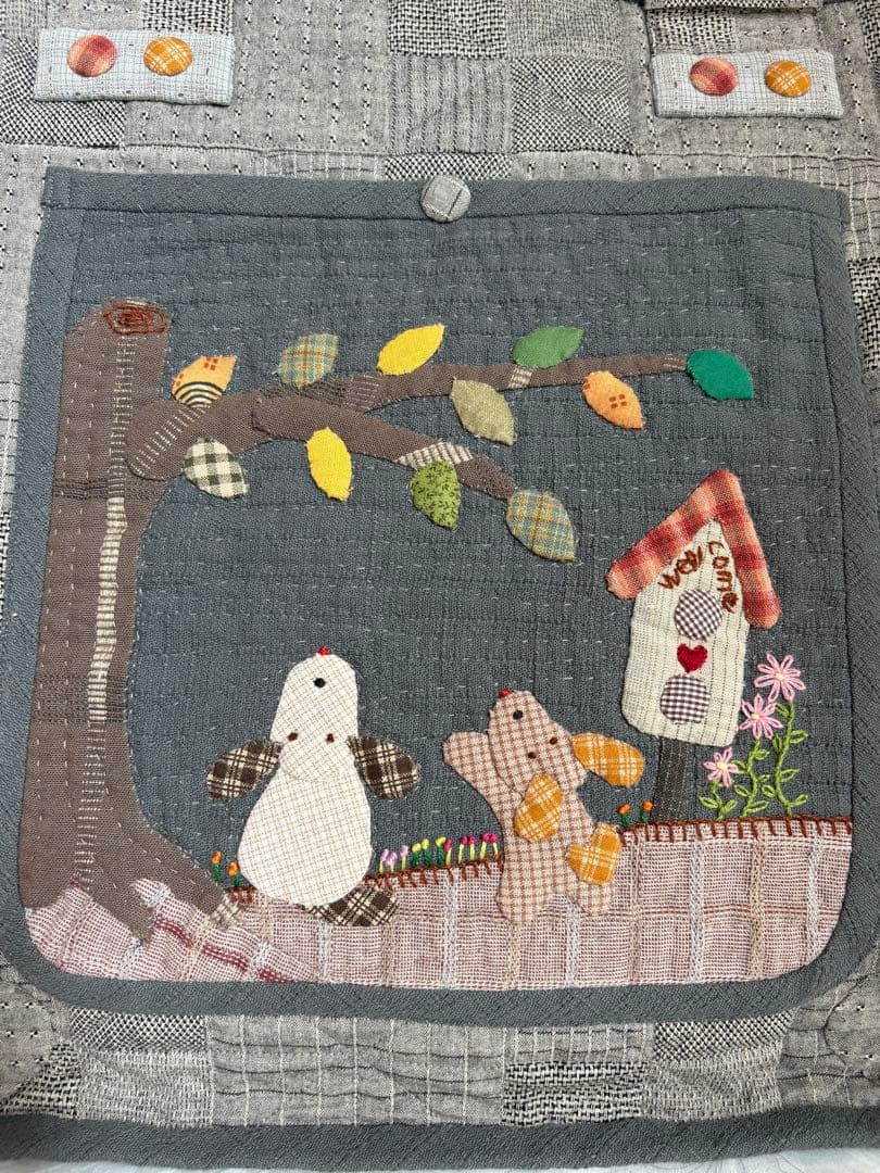 ハンドメイドパッチワーク　2way使い　大きめバック　ハウスと花とスー NO49