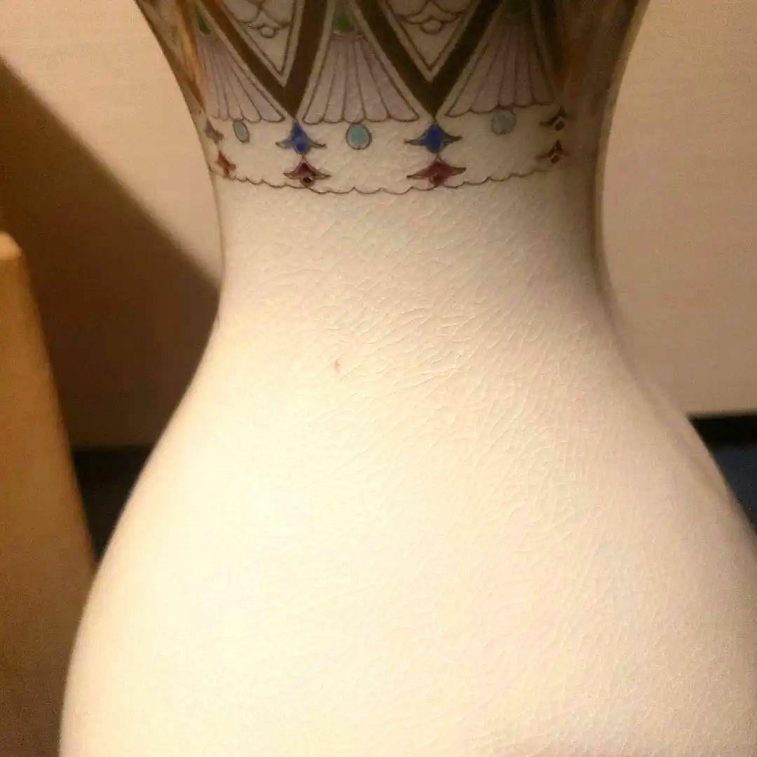 薩摩焼 十五代沈壽官作(ちんじゅかん)白薩摩九寸花瓶 本金秋草