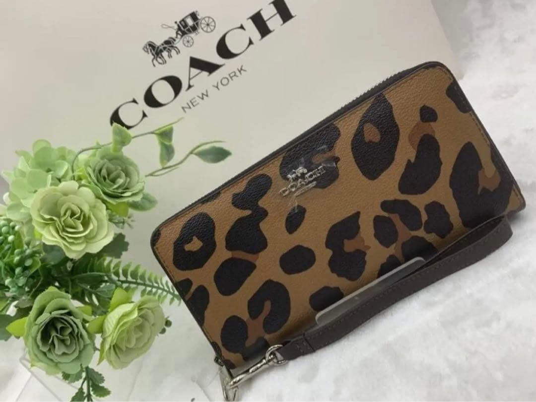 新品未使用コーチ長財布ヒョウ柄ラウンドファスナーレディースメンズ送料無料即日発送