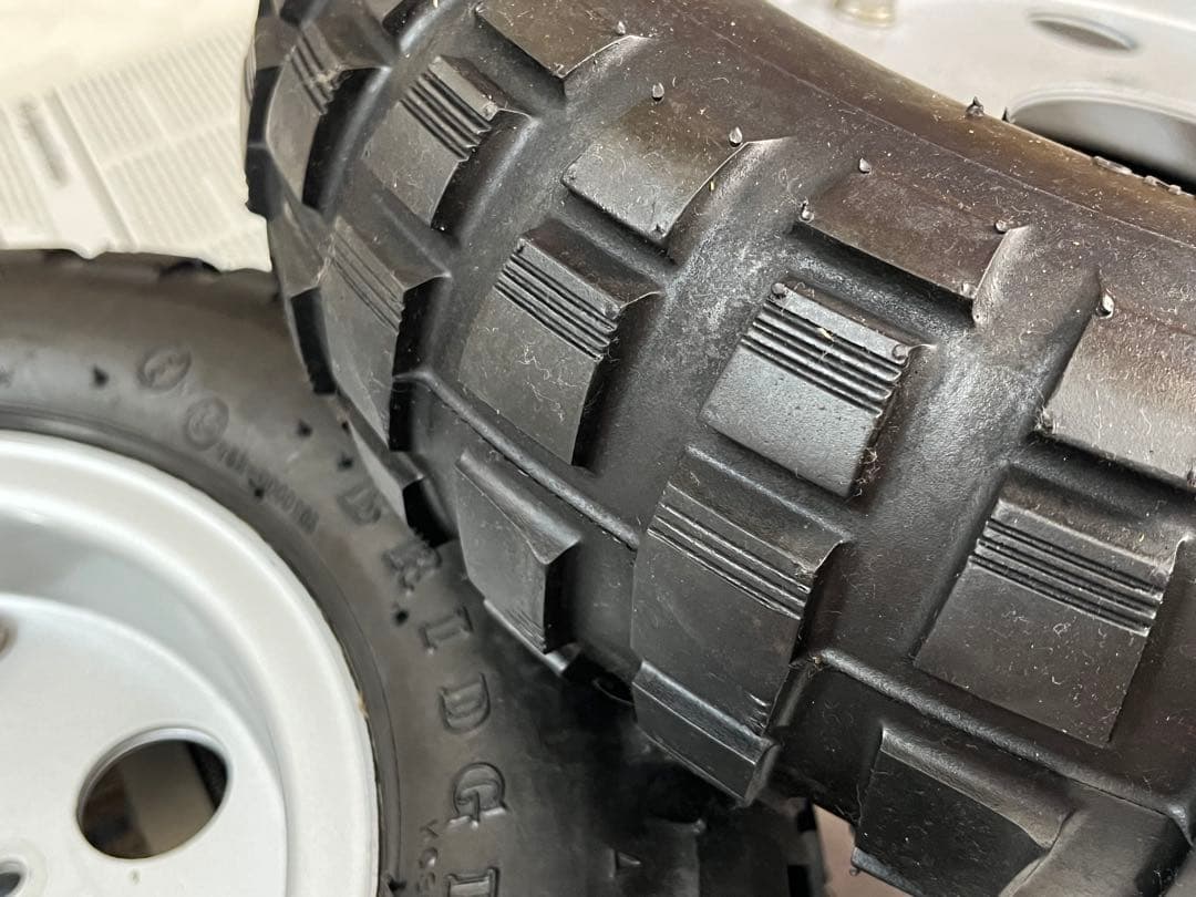 モンキー 純正タイヤ ホイール 3.50-8 インチ　ブリヂストンブロックタイヤ