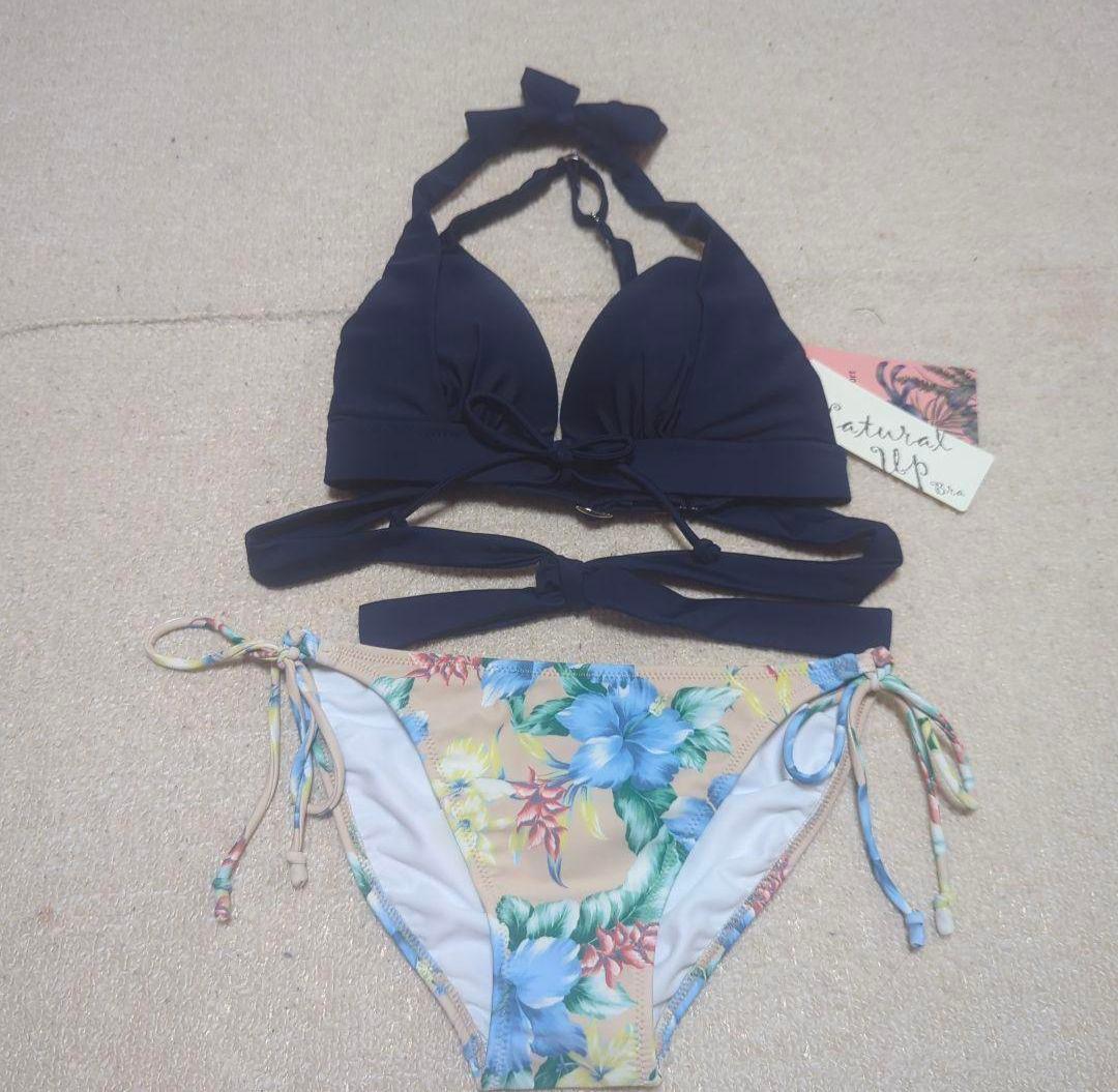 新品【San-ai Resort】ノンワイヤービキニ 7M ネイビー　フローラル