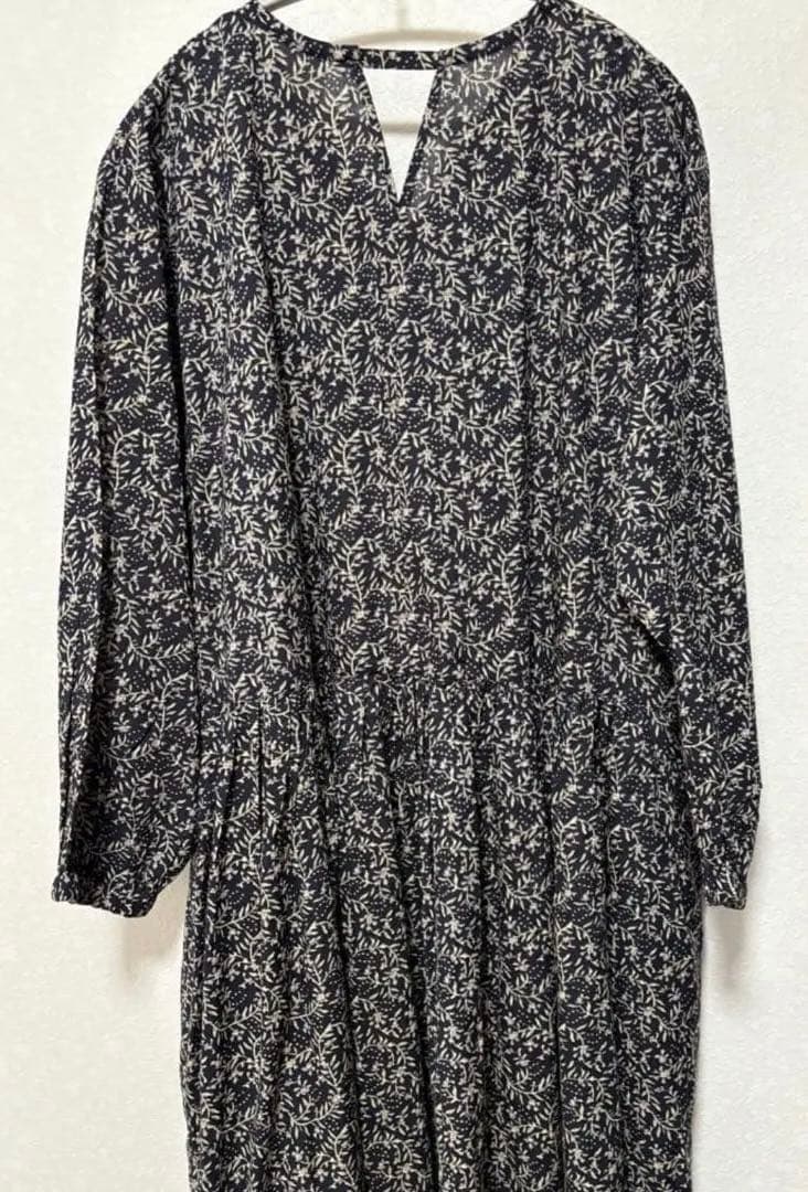 ビアズリー　フラワーリーフプリントロングワンピース 新品未使用　完売品