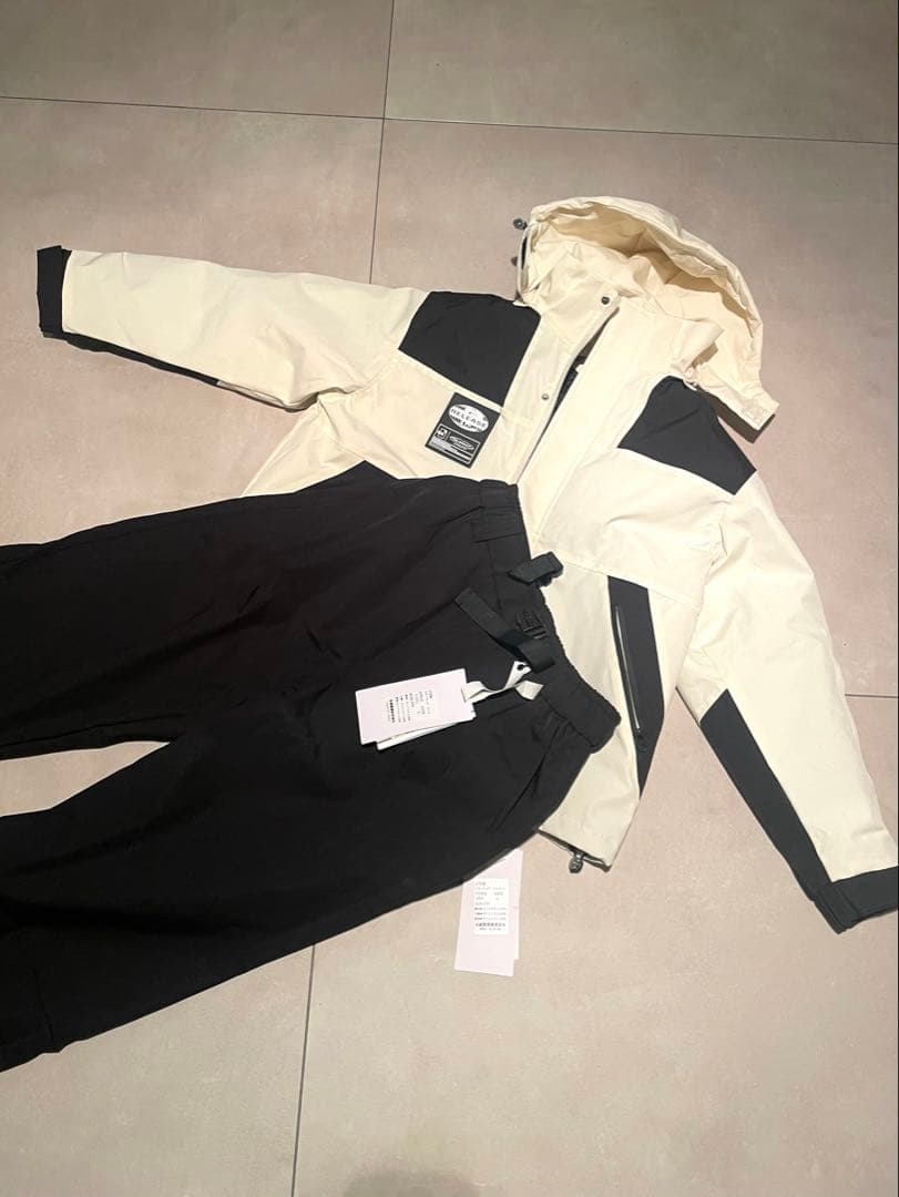 スノーボードウェア　上下セット　ベージュ　XL
