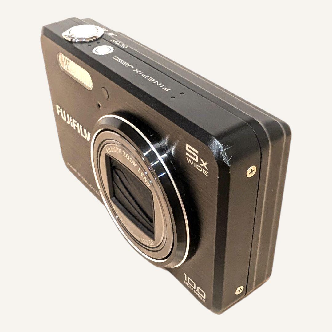 美品 動作確認済 FUJIFILM J250 デジカメ ブラック 充電器